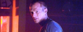 Paul Bettany y Brian Cox, polic�as corruptos