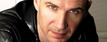  Ralph Fiennes, en el drama fant�stico �Sands�