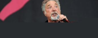 Tom Jones pudo ser James Bond