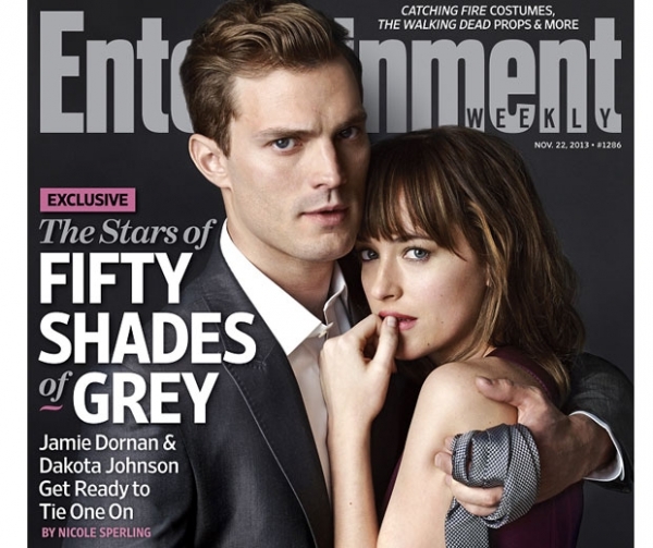 Imagen de Christian Grey y Anastasia Steele posan juntos