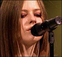 Avril Lavigne quiere interpretar a Courtney Love