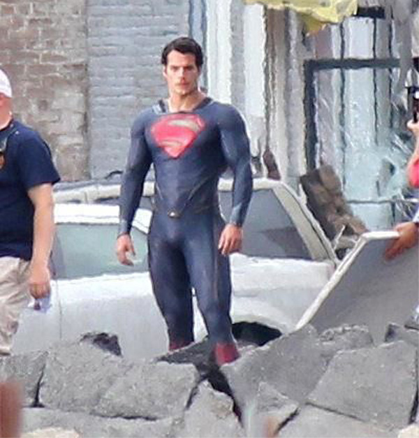 Imagen de M�s im�genes de Henry Cavill en la piel de Superman.