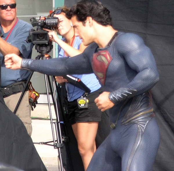 Imagen de M�s im�genes de Henry Cavill en la piel de Superman.