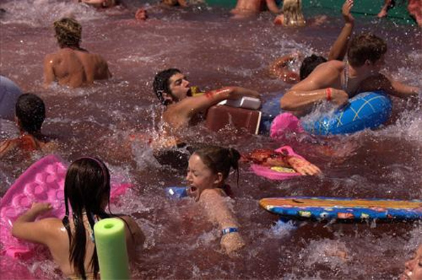 Imagen de Piranha 3D: atemorizando al veraneante