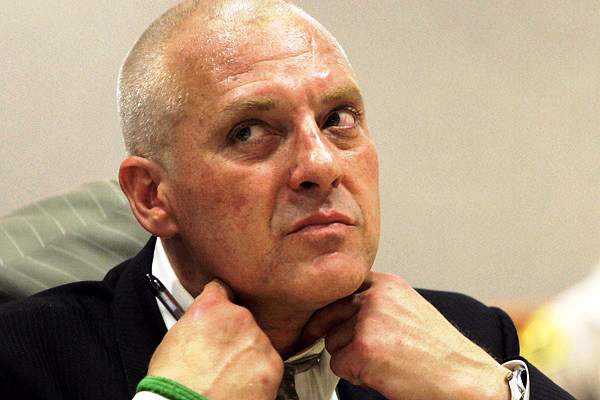 Imagen de Tom Sizemore entre rejas