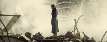 Bruce Wayne entre las ruinas en la última imagen de Batman V Superman