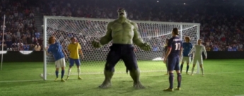 Nike promociona la Copa FIFA 2014 con la ayuda de Hulk