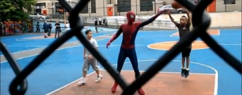 Amazing Spider-Man 2: Andrew Garfield se toma un descanso del rodaje...