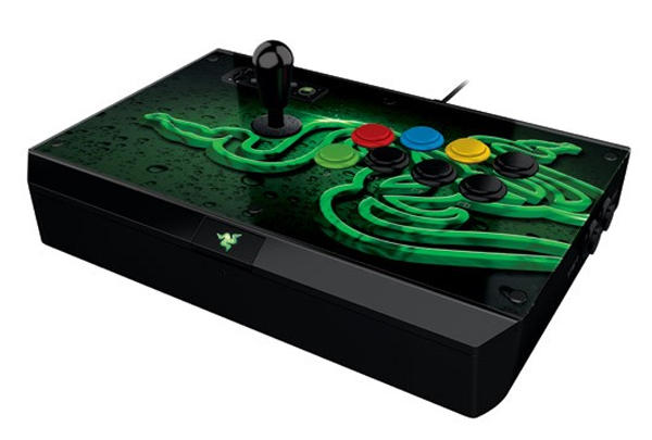 Un mando de recreativa para Xbox 360